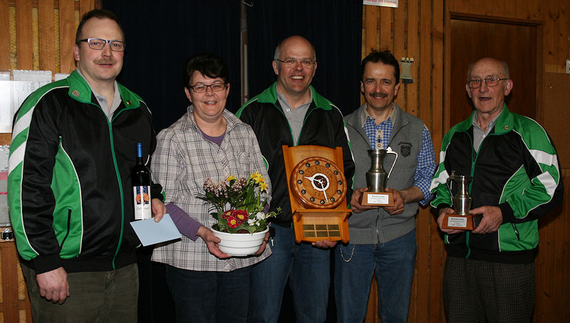 Die Preistr&auml;ger und die Geehrten anl&auml;sslich der Generalversammlung 2011